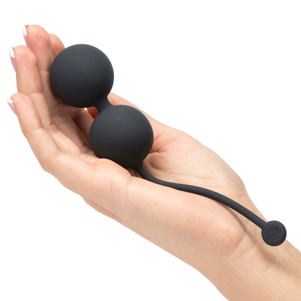 Fifty Shades of Grey Tighten and Tense Silicone Jiggle Balls Main image